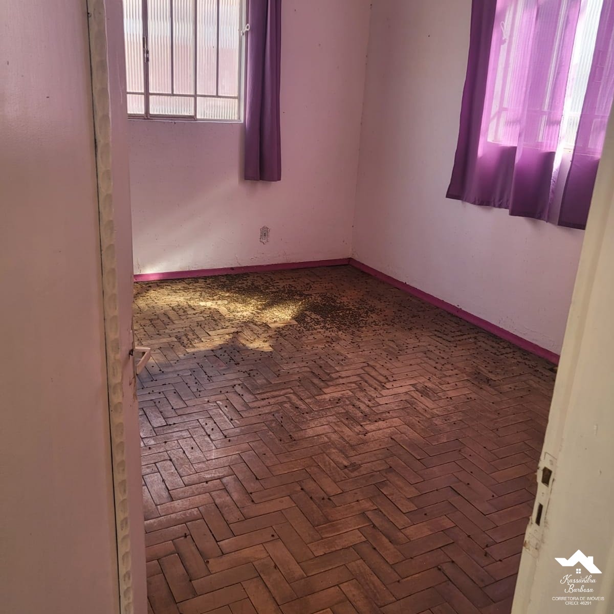 Casa à venda com 5 quartos, 590m² - Foto 2