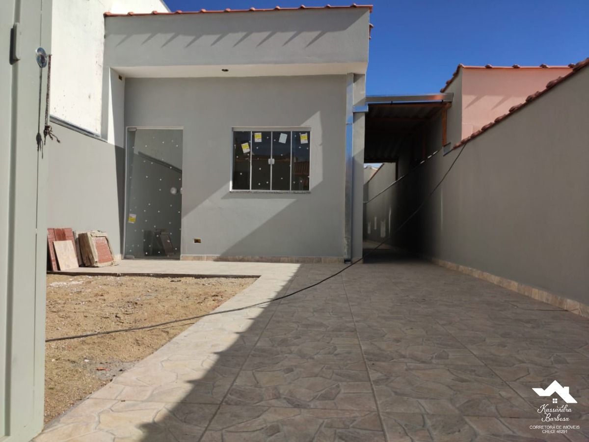 Casa à venda com 2 quartos, 50m² - Foto 2
